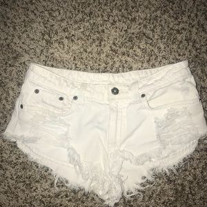 Carmar white denim shorts